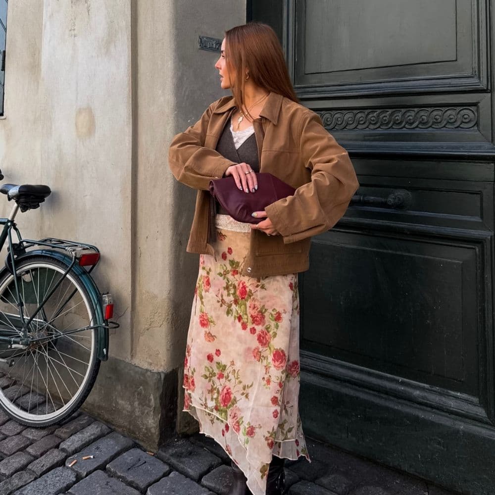  I Asked Petite Fashion Editors: These Are the 7 Transitional Capsule-Wardrobe Pieces They Swear By in Spring 