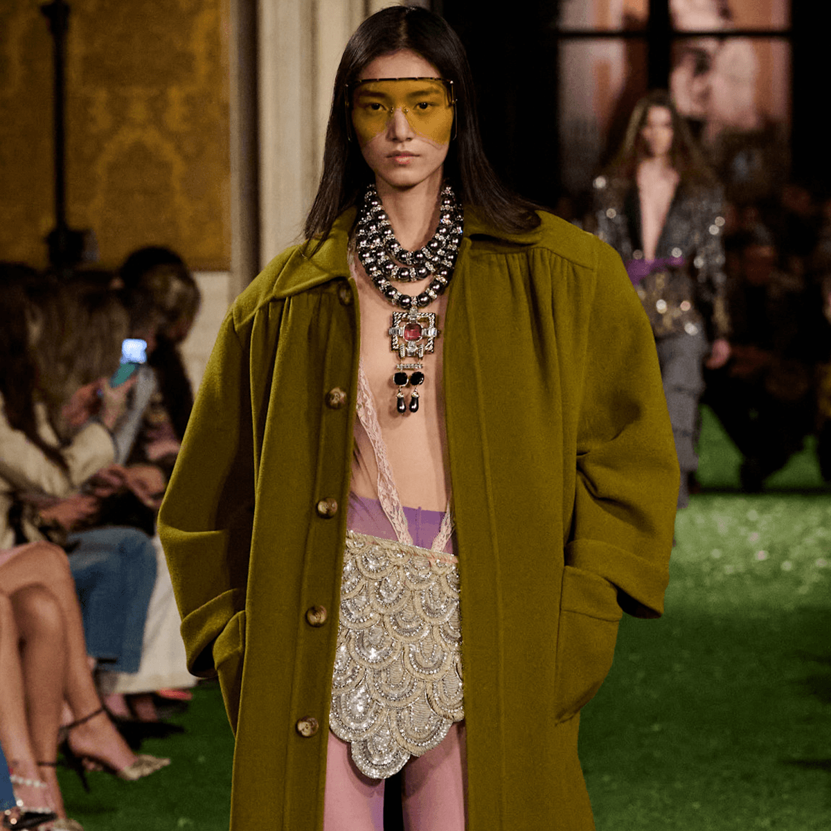  Valentino's F/W 26 Show Just Made the Cummerbund Fashion's Most Unexpected It Accessory 
