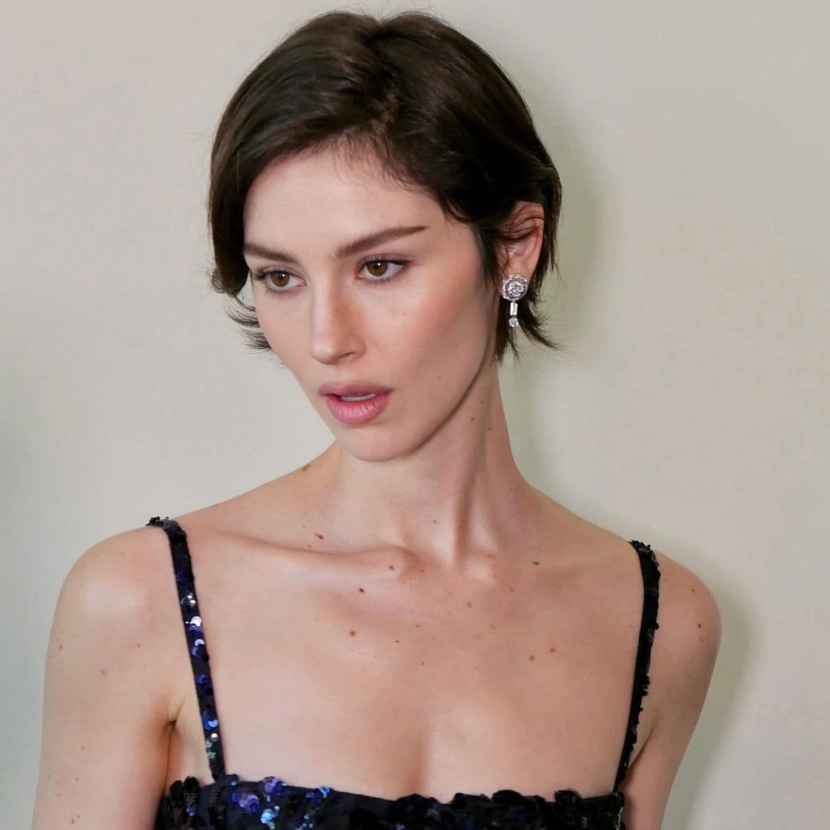 From Gracie Abrams to Zendaya, Everyone Is Chopping Their Hair Into an "Elfin Bob" for Spring